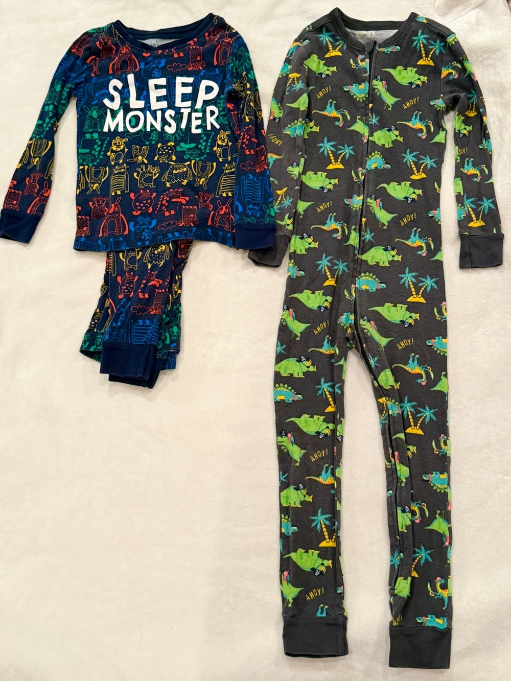 Boys 5T Old Navy Sleep Monster and Dinosaur pajamas